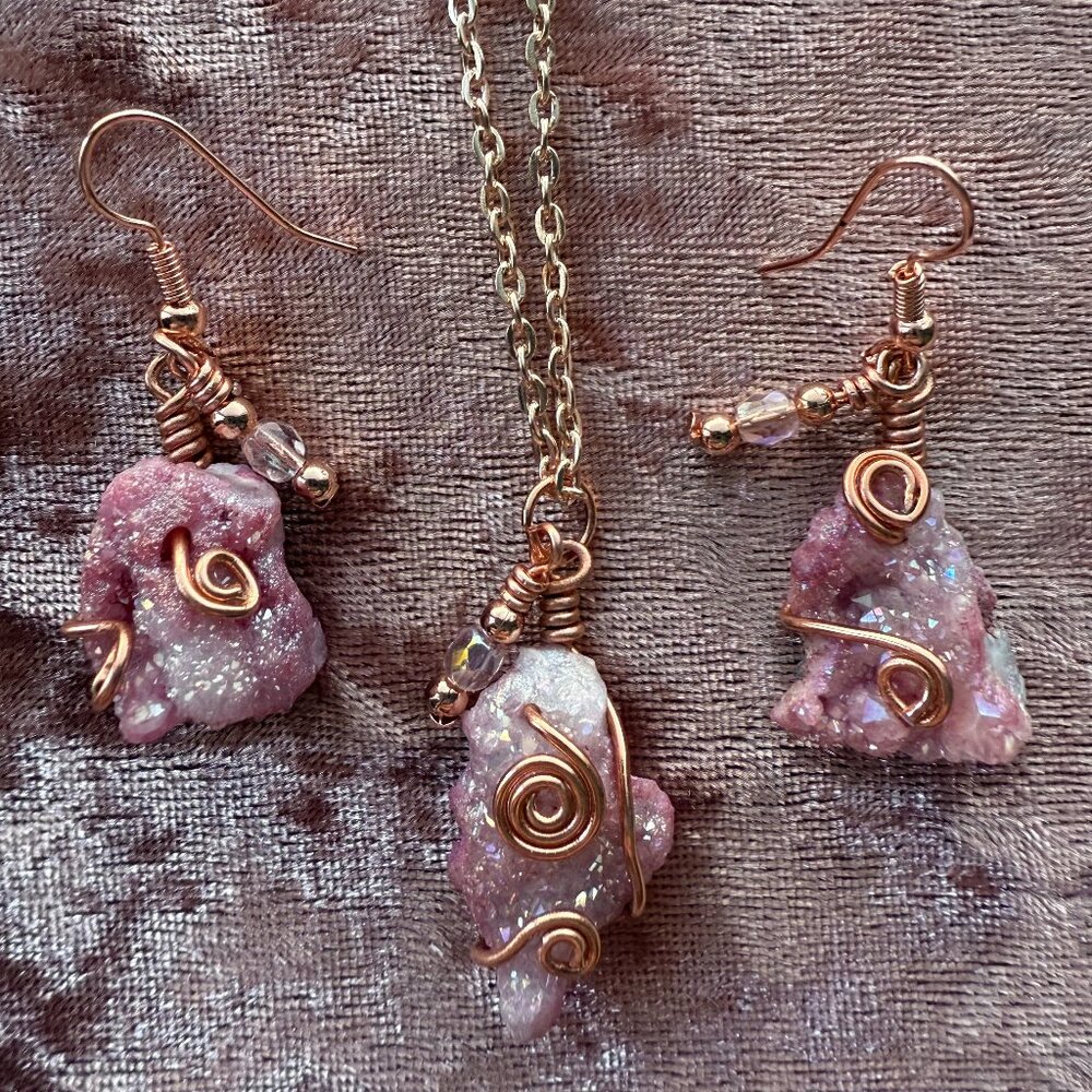 Handmade Earrings & Necklace Jewelry Set Agate Cluster & Rose Gold Wire Wrapping